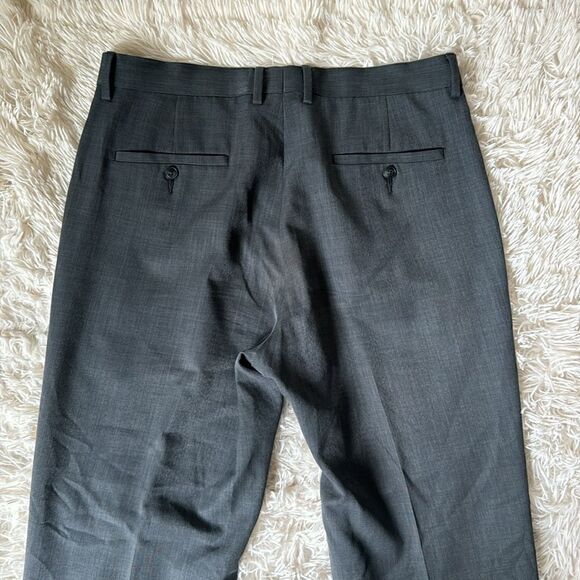 Haggar Clothing Travel Suit Performance Grey Dress Pants Size 34x32 34 - Picture 4 of 5